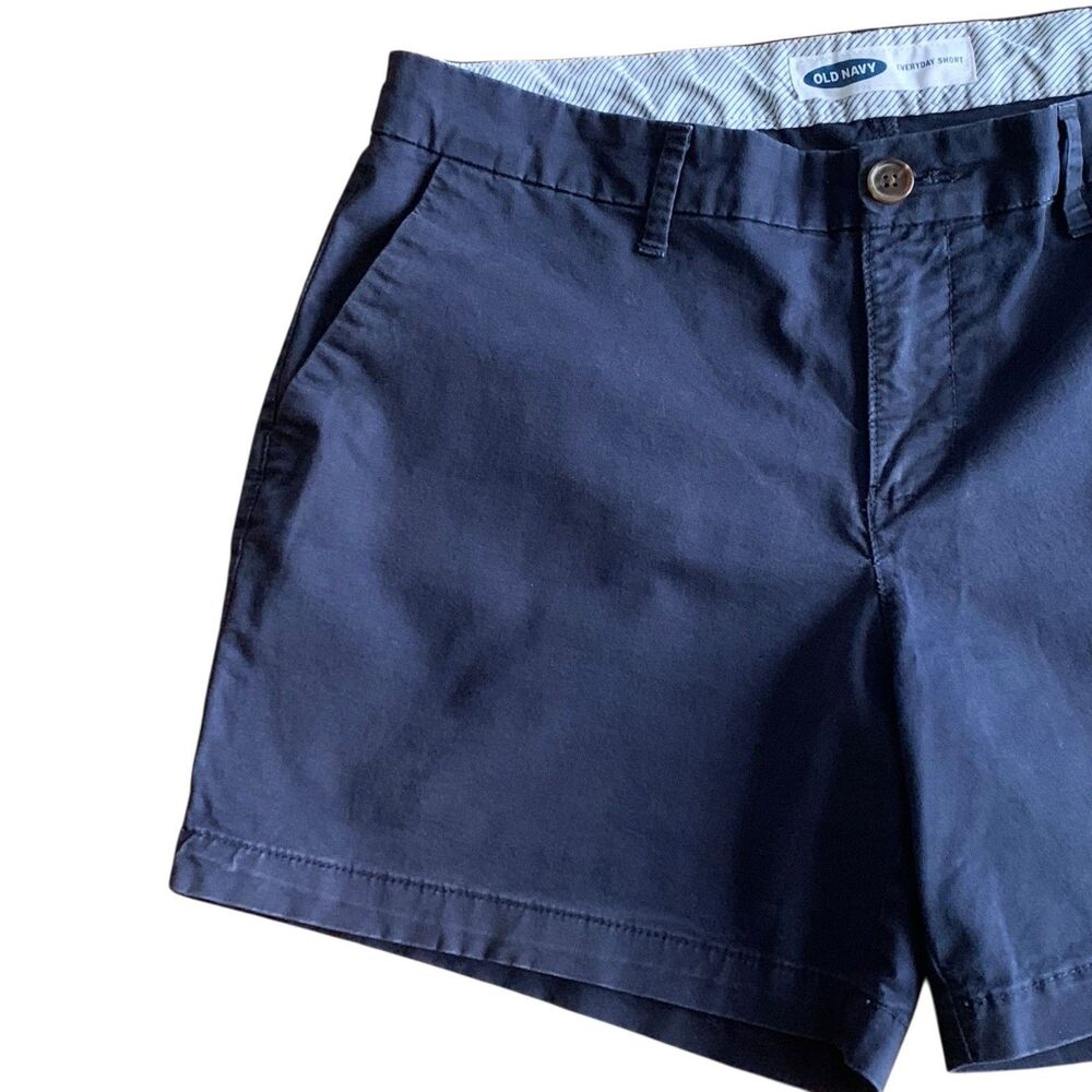 Old Navy Everyday Chino Shorts Women Size 8 Navy Blue Mid-Rise 5" Inseam Stretch - Picture 3 of 8